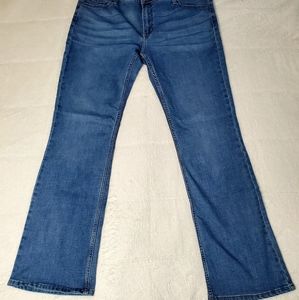 Women's Wranglers blue stretchy jeans size 16